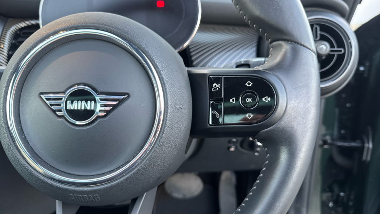 MINI Hatchback 135kW Cooper S Resolute Edition 33kWh 3dr Auto Electric Hatchback